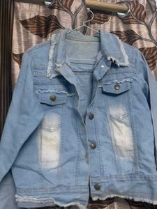 BLUE DENIM JACKET
