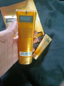 Lakme &amp; Pond&#39;s Sunscreen