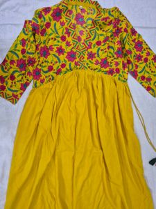 Beautiful Yellow cotton kurti🌼
