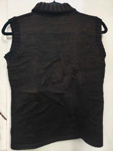 Sleeveless Turtleneck Knit Vest