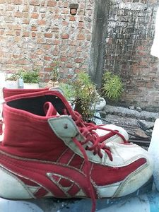 Kabaddi Shoes, Met Shoes