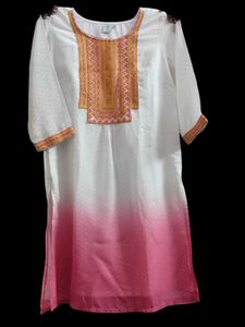 Elegant White &amp; Pink Kurta