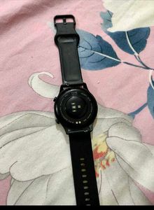 Noise Helo Smartwatch