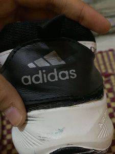 Stylish Black &amp; White Sneakers