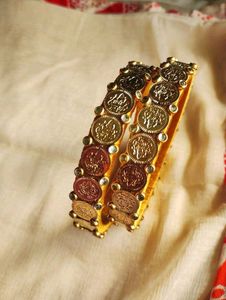 Golden Design Bangle