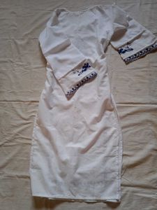 Elegant White Embroidered Kurta