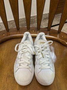 White Sneaker For Unisex