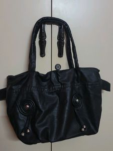 Black Handbag👜
