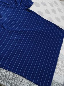 Men Blue Striped Classic Collar Tshirt
