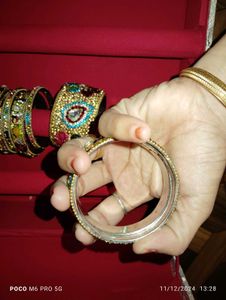 ✅ Bridal Bangals Hardly Used Due To Size Isue