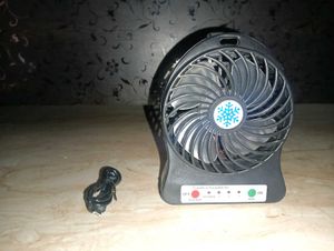 Portable Mini Fan ( Rechargeable )
