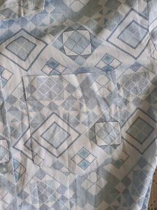 H&amp;M Patterned Button-Down Shirt