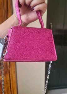 Stylecast Mini Glitter Bag With Sling. (New)