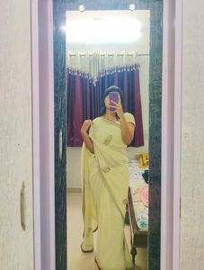 Cream Red Saree With Diamond 🤍