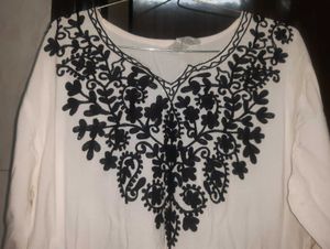 White embroidery tunic 💕