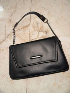 Black Shoulder Bag with Chain