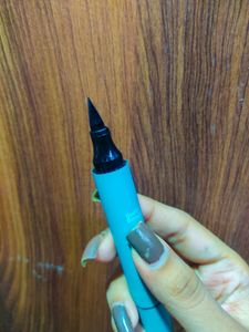 Swiss Beauty Craze Collection Stamp Eyeliner Duo