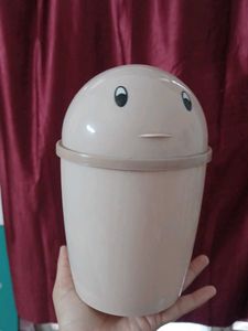 Cute Face Trash Cans - Set of 2