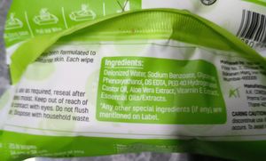2 Pck Wet Wipes / Facial / Make-up Remover