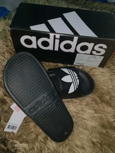 Adidas Flip-flop!