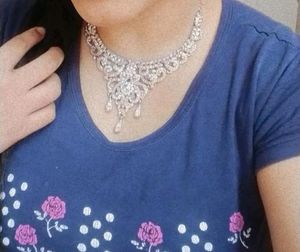 Multicolour Neck Piece