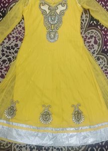 Kaliyon Wala Ambrella Suit Pajami Dupatta Sath Mei