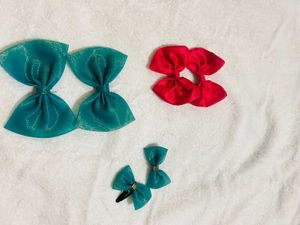 Hande Made Bows And Scrunchies.....Un Used