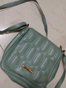 Stylish Green Crossbody Bag