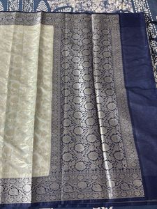 Banarasi Zari Saree With Blouse Piece.