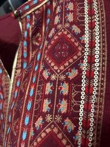 Maroon &amp; Gold Print Kurti