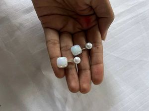 Earings