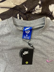 Nike Gray T-Shirt