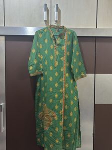 Kurta And Leggings Set