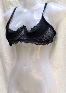 I. SEXY NET BRALETTE