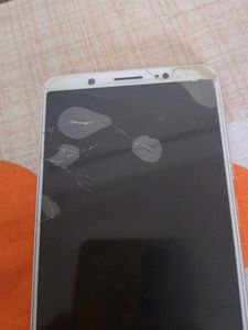 Vivo V7+