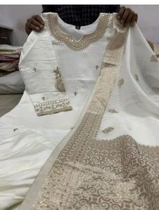 New/Unused Embroiderd Kurta Set