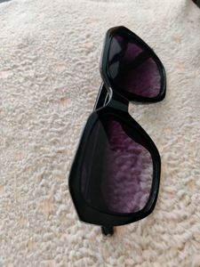 Wome Black Shades