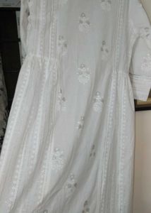 Women&#39;s Sangria White Kurti Set