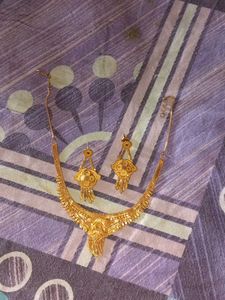 Elegant Gold-toned Necklace and Earring Set