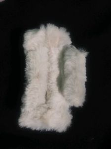 korean fuzzy hair claw clip