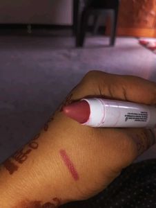Zudio Lipstick And Lipgloss.