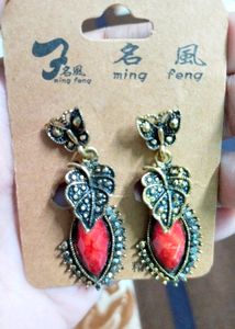 Unique Beautiful Earings For College Use