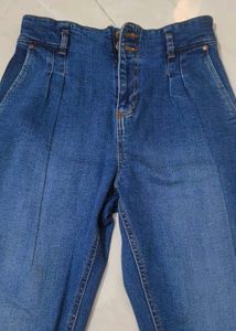 Vintage High-Waisted Jeans