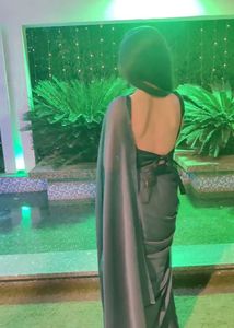 backless black blouse