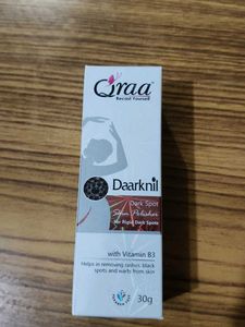 Qraa Daarknil Dark Spot Skin Polisher