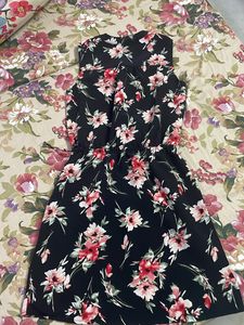 IMPORTED BLACK MIDI DRESS