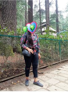 Floral Top &amp; Black Jeans