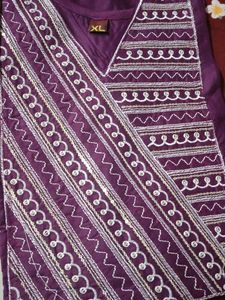Elegant Purple Embroidered Kurta