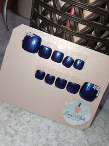 Press-On Hands And Leg Nails