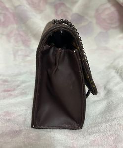 Brown Patterned Crossbody Bag 🤎